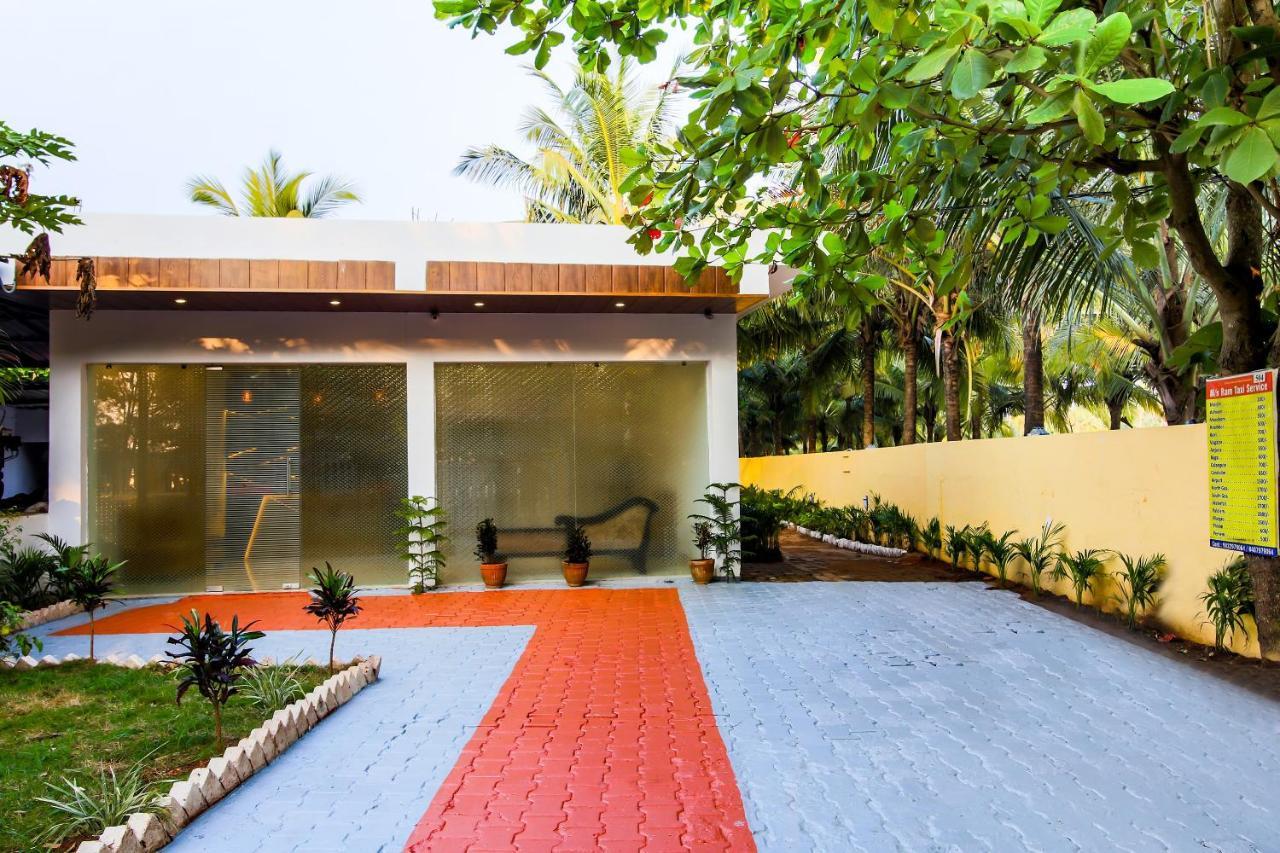 Oyo Flagship 19362 Sai Coco Resort Morjim Luaran gambar